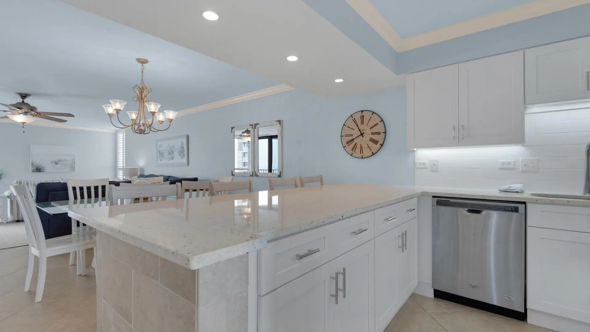 Apartment Perch At Mainsail - Gorgeous Beachfront Destin Condo